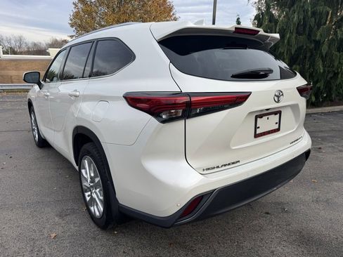 Used 2021 Toyota Highlander Limited image 5