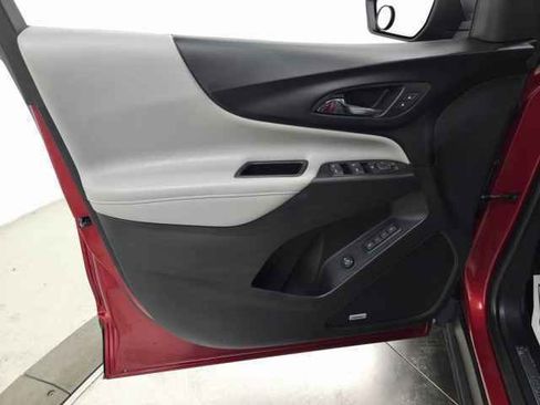 Used 2019 Chevrolet Equinox Premier image 15