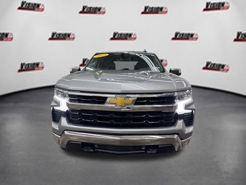 Used 2025 Chevrolet Silverado 1500 LT AWD/4WD image 2