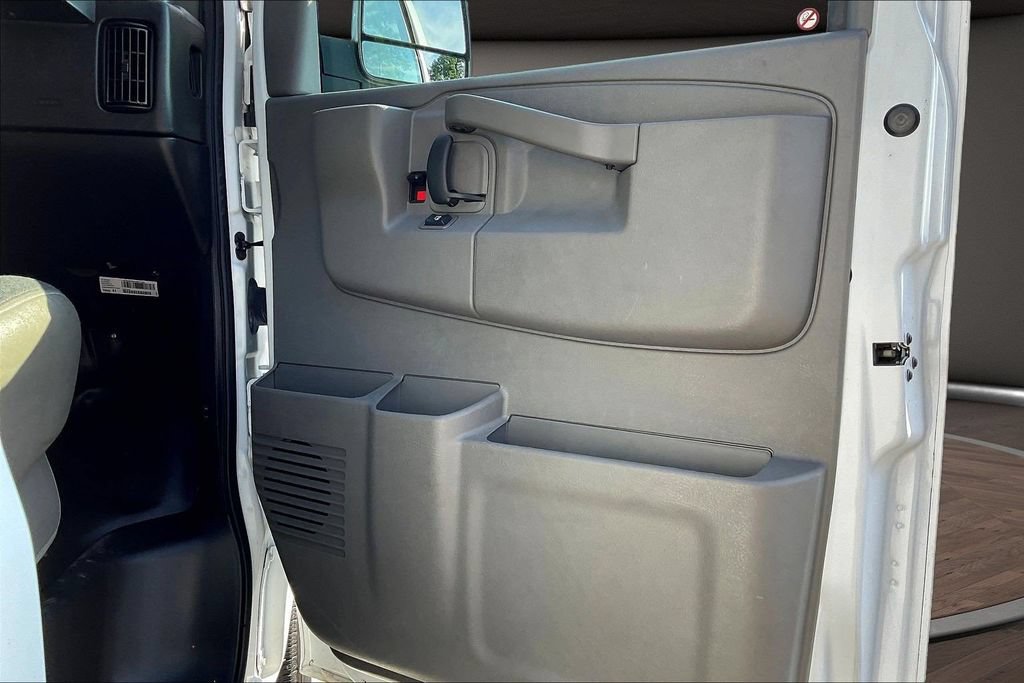 Used 2025 GMC Savana 2500 w/ Driver Convenience Package RWD image 27