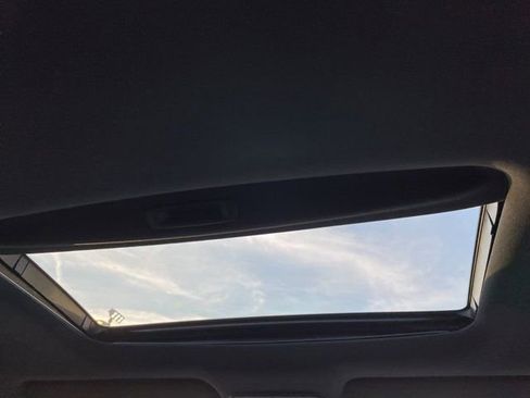 Used 2022 Honda Pilot TrailSport image 15