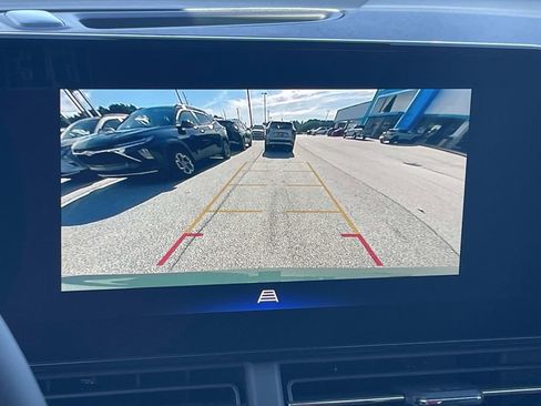 New 2026 Chevrolet Trax LT w/ LT Convenience Package image 16