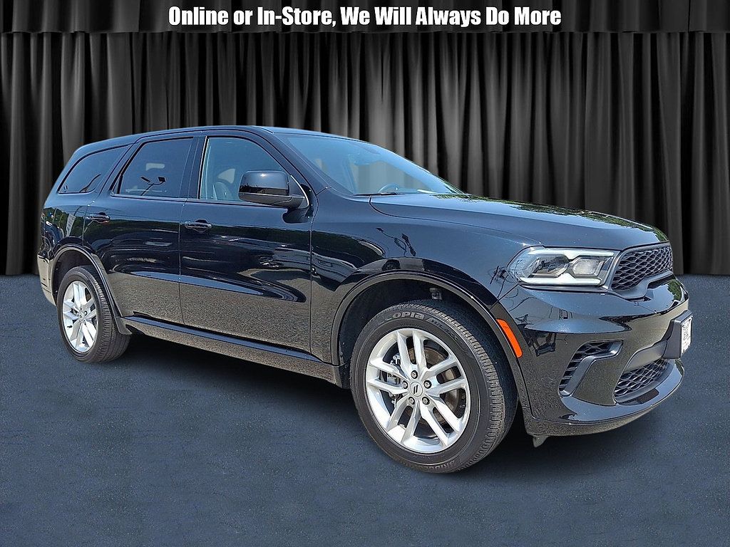 Used 2025 Dodge Durango GT AWD/4WD image 1