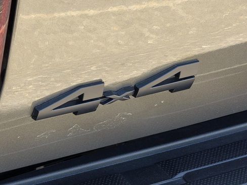 Used 2025 Toyota Tacoma TRD Sport AWD/4WD image 27