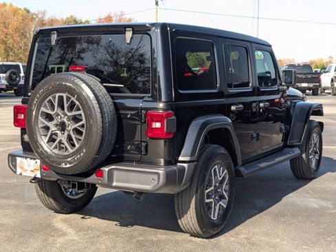 New 2026 Jeep Wrangler Sahara image 7