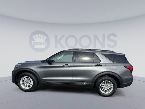 New 2026 Ford Explorer Active image 2