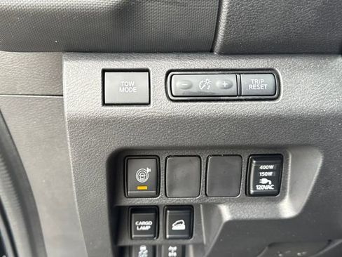 Used 2023 Nissan Frontier PRO-4X w/ Pro-4X Premium Package image 25