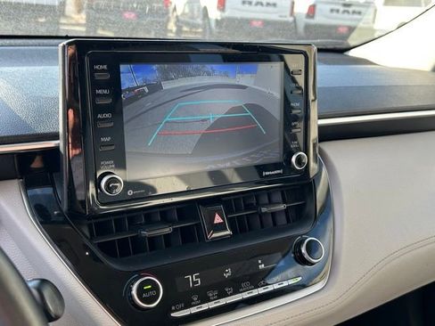 Used 2022 Toyota Corolla Cross LE image 29