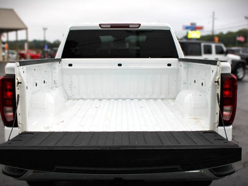 Used 2023 GMC Sierra 1500 Pro w/ Pro Value Package image 8