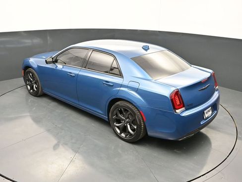 Used 2023 Chrysler 300 Touring w/ Sport Appearance Package RWD image 28