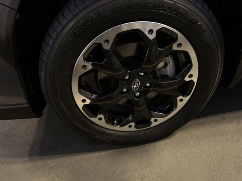 Used 2023 Subaru Crosstrek 2.0i Premium image 18