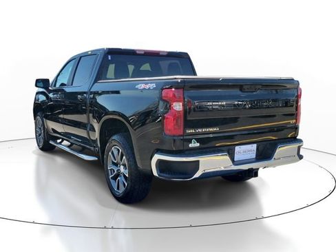 Used 2024 Chevrolet Silverado 1500 LT image 3