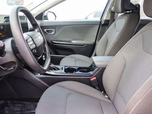 Used 2025 Kia K4 LXS image 20