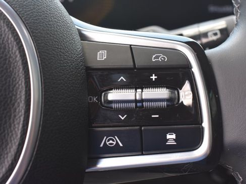 Used 2025 Kia Sorento S w/ Panoramic Sunroof Package FWD image 22
