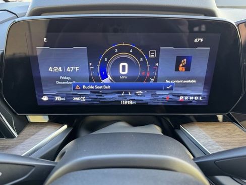 Used 2025 Chevrolet Suburban High Country image 23