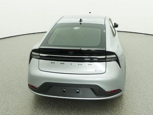 New 2026 Toyota Prius Plug-In Hybrid FWD image 10