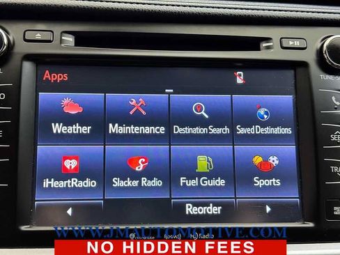 Used 2018 Toyota Highlander XLE AWD/4WD image 27
