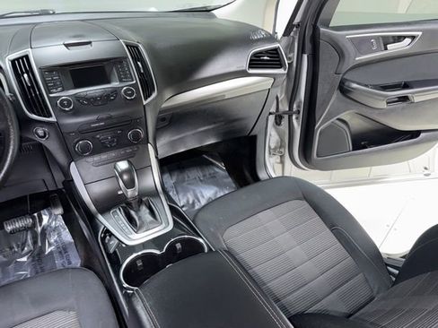 Used 2018 Ford Edge SEL image 20