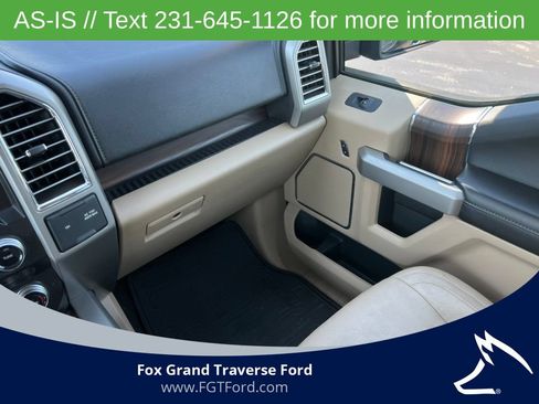 Used 2015 Ford F150 Lariat w/ Equipment Group 502A Luxury AWD/4WD image 32