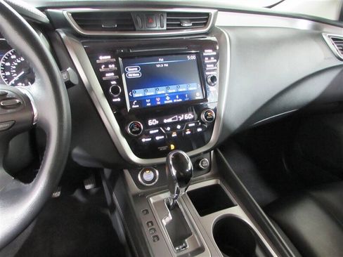 Used 2023 Nissan Murano SV image 62
