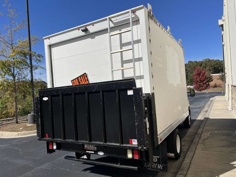 Used 2021 Ford E-350 and Econoline 350 Super Duty w/ Power Windows & Locks Group image 5