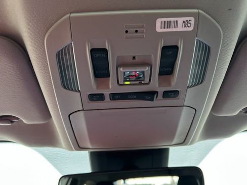 Used 2023 Toyota Highlander XLE image 53