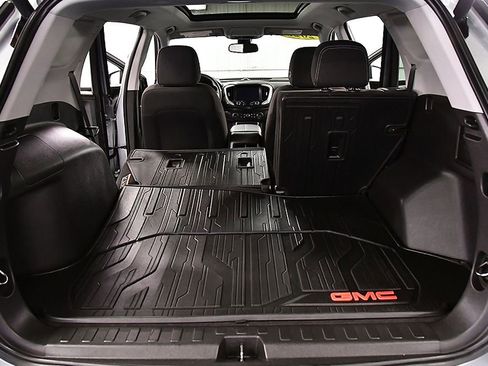 Used 2023 GMC Terrain SLE w/ Driver Convenience Package AWD/4WD image 29