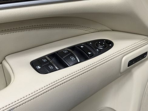 Used 2013 INFINITI JX35 AWD w/ Premium Pkg image 21