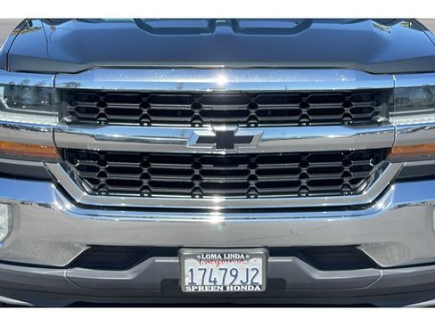 Used 2018 Chevrolet Silverado 1500 LT w/ All Star Edition RWD image 13