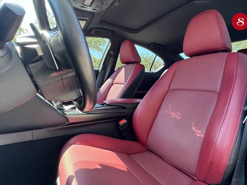 Used 2023 Lexus IS 300 w/ Comfort Package RWD image 19