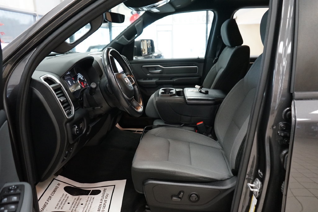Used 2022 RAM 1500 Big Horn AWD/4WD image 25