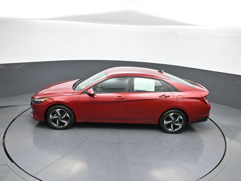 Certified 2023 Hyundai Elantra SEL w/ Convenience Package FWD image 38