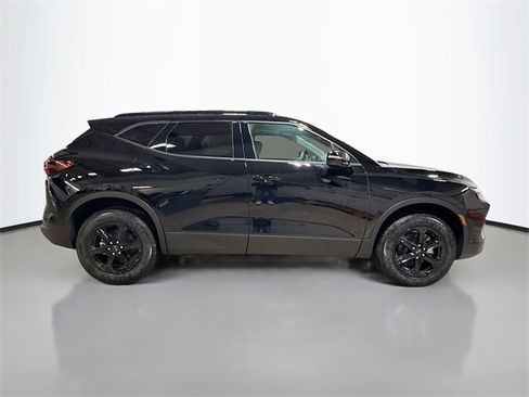 New 2026 Chevrolet Blazer LT w/ Midnight/Sport Edition image 6