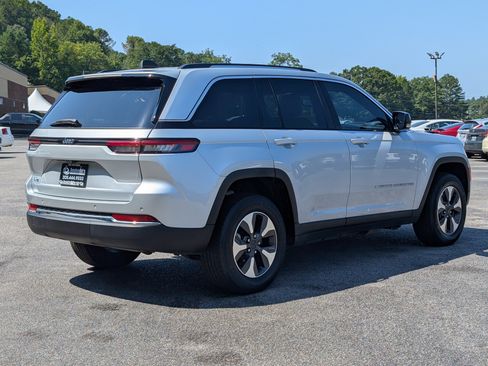 Used 2022 Jeep Grand Cherokee Limited 4xe AWD/4WD image 9