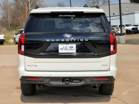 Used 2025 Ford Expedition Max Active image 5