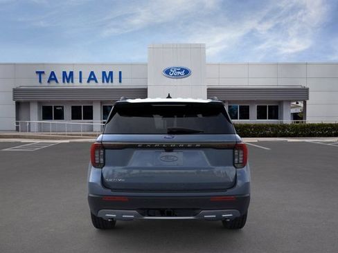 New 2026 Ford Explorer Active w/ Active Comfort Package RWD image 5