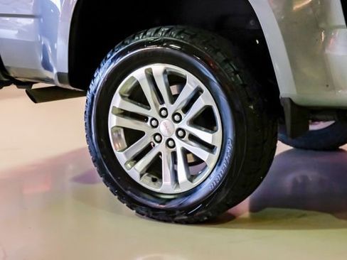 Used 2018 GMC Canyon SLT image 46