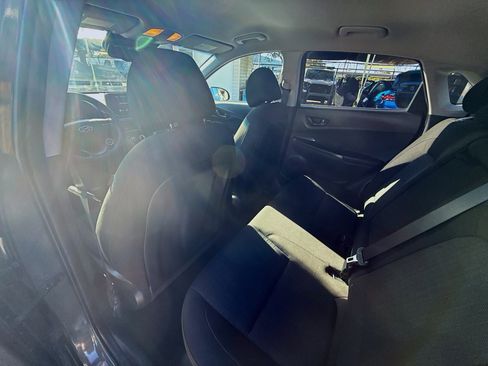 Used 2023 Hyundai Kona SEL image 21