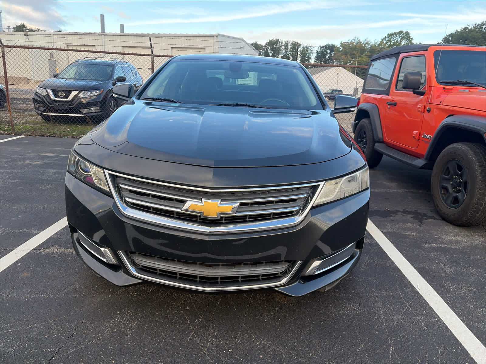 Used 2015 Chevrolet Impala LT w/ Convenience Package FWD image 2