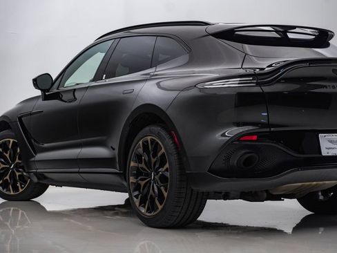 Used 2023 Aston Martin DBX AWD/4WD image 9