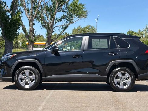 Used 2024 Toyota RAV4 XLE w/ Convenience Package FWD image 7