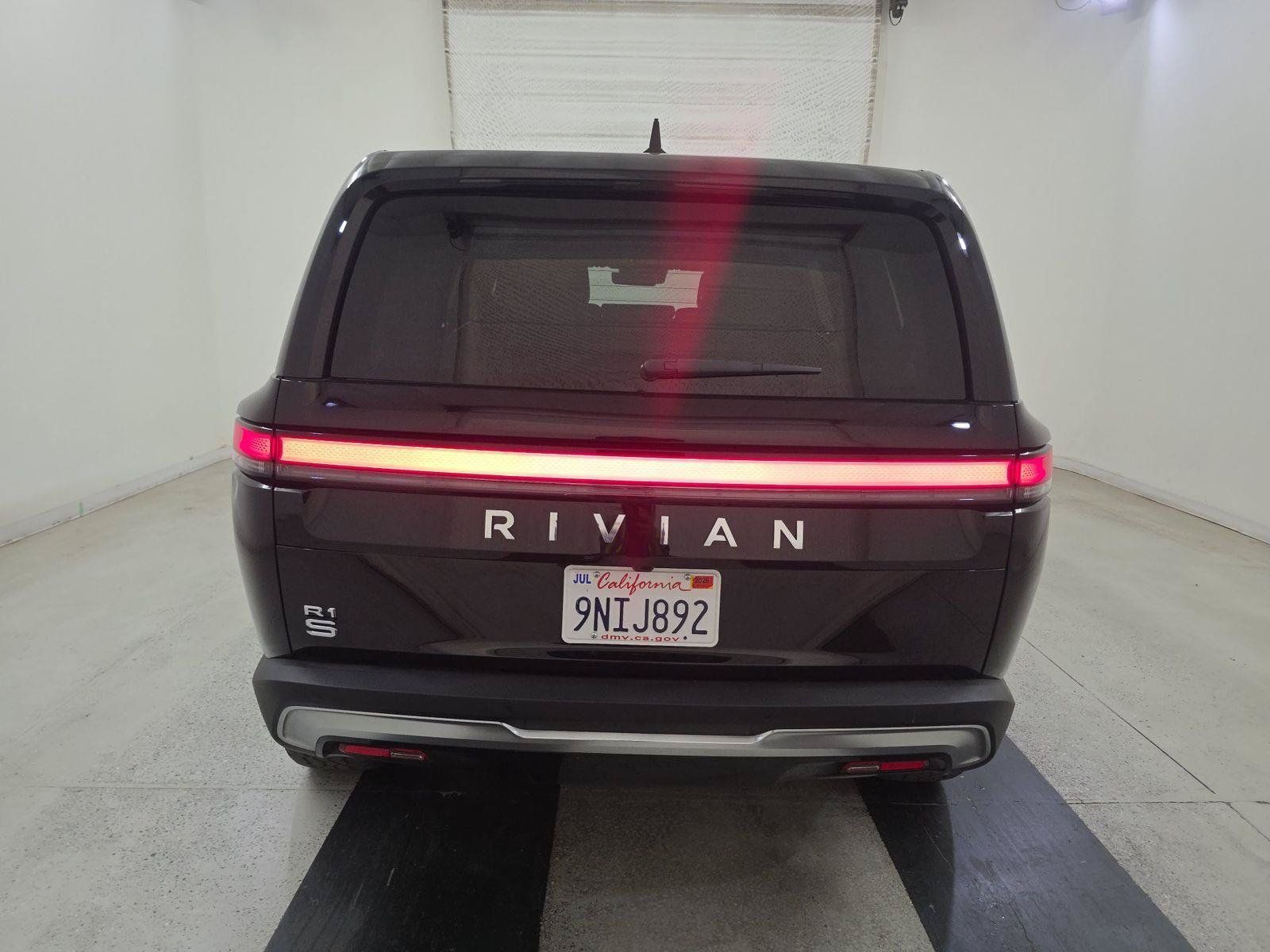 Used 2025 Rivian R1S Adventure Dual AWD/4WD image 5