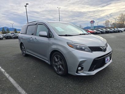 Used 2020 Toyota Sienna SE