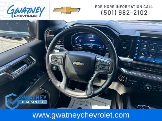 Used 2022 Chevrolet Silverado 1500 LTZ w/ Z71 Off-Road Package AWD/4WD image 26