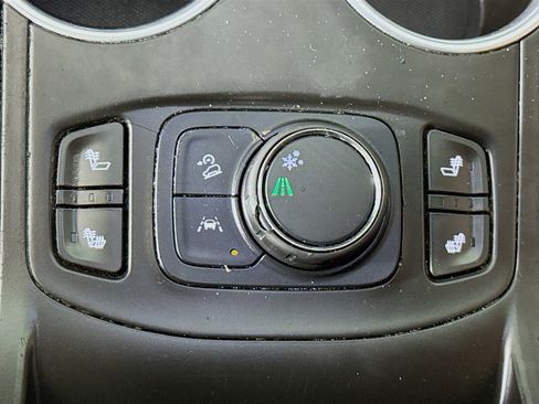 Used 2022 GMC Terrain SLE w/ Driver Convenience Package image 24