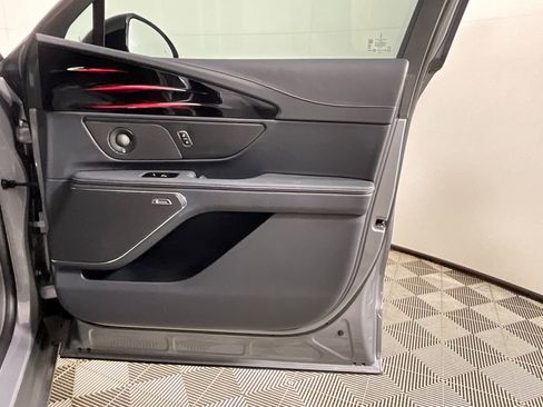 Used 2025 Lincoln Nautilus Premier w/ Equipment Group 102A image 21