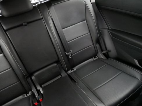 Certified 2021 Volkswagen Tiguan SE AWD/4WD image 14