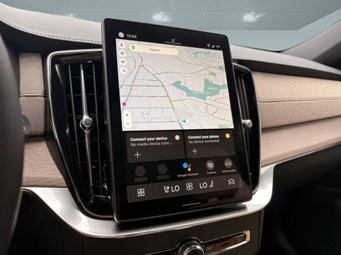 New 2026 Volvo XC90 B6 Plus w/ Protection Package image 28