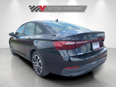 Used 2025 Volkswagen Jetta Sport FWD image 6