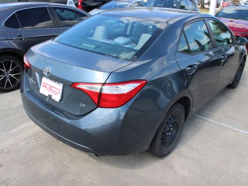 Used 2016 Toyota Corolla LE FWD image 11